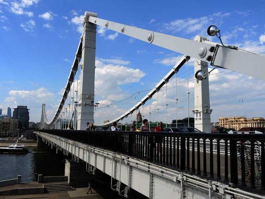 Открытие Крымского моста отметили массовым нарушением ПДД
